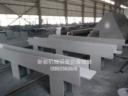 不规则钢结构设备翻新喷漆